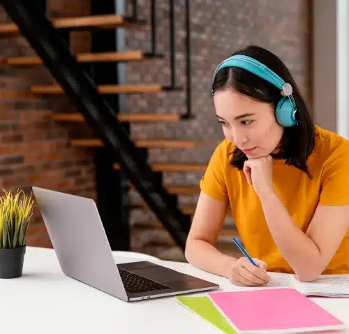 College learner getting finance homework help via tutor online